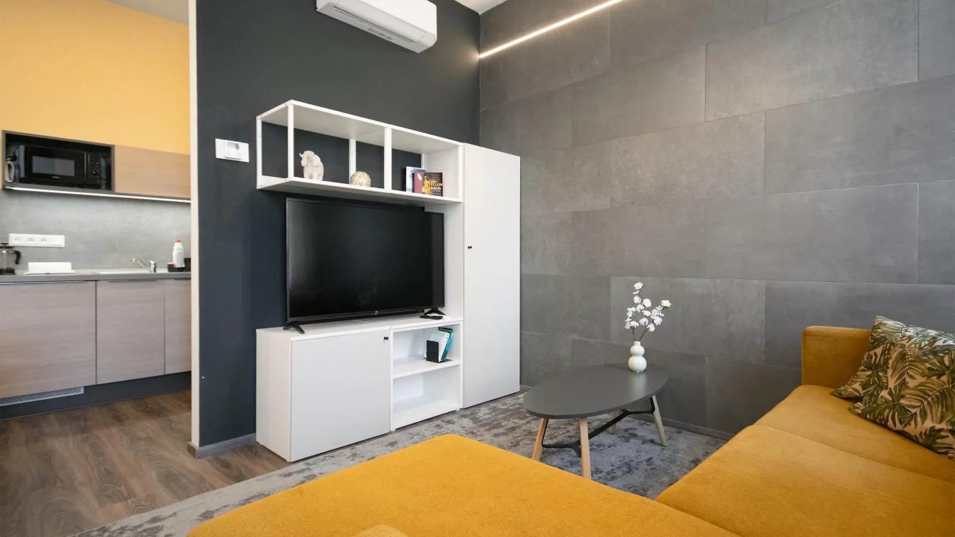 Coru House Apartment Prague 0*,